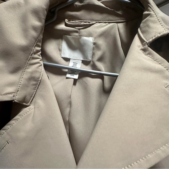H&M Trench Coat in size XS - Picture 3 of 4